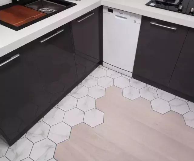 木地板与瓷砖怎么拼缝,瓷砖和木地板之间的缝怎么处理