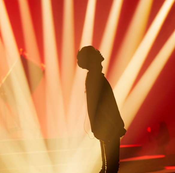 张杰是个怎样的歌手,张杰歌手偶像