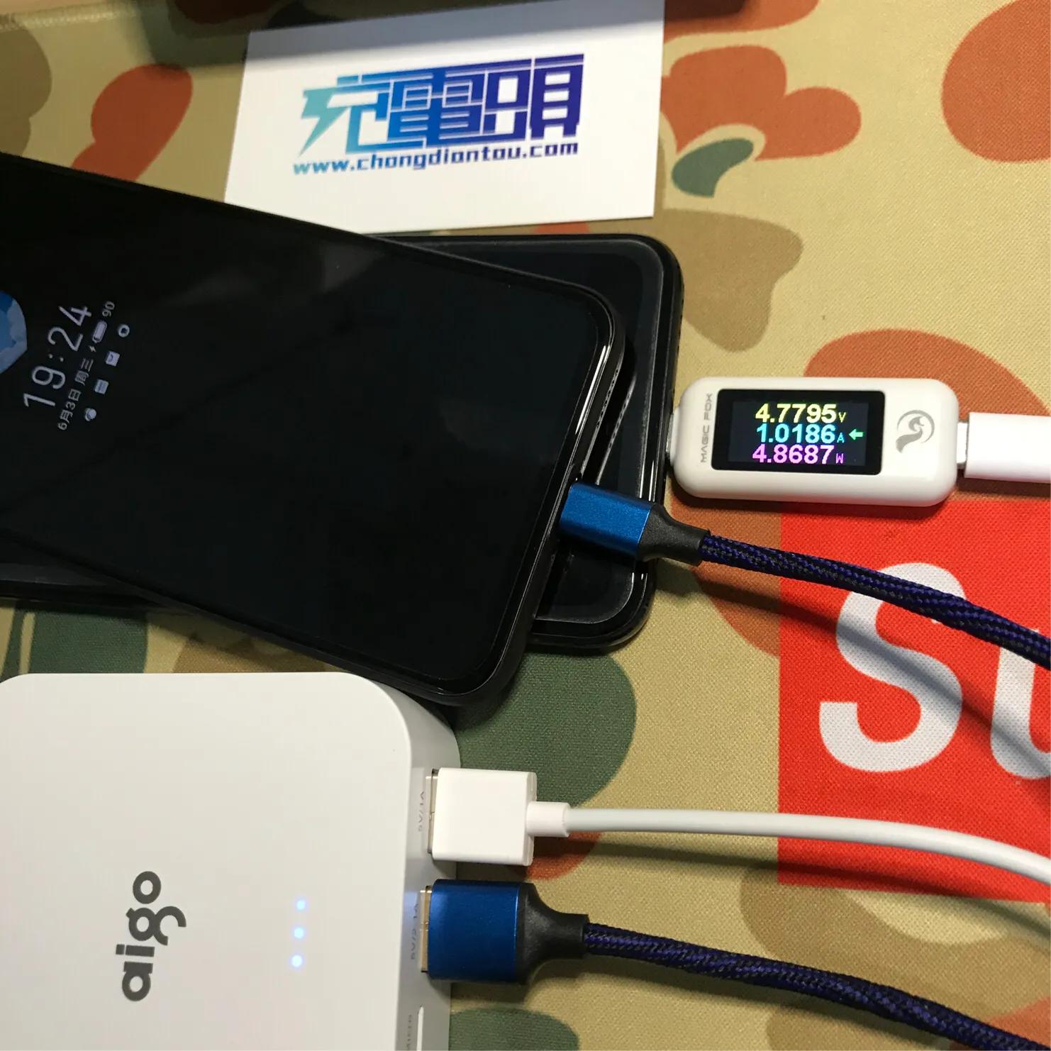 爱国者ol10400充电宝,爱国者ol10000充电宝自带线