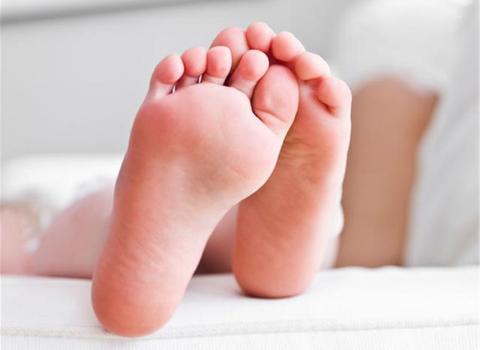 排毒祛湿足贴真的管用吗,贴足贴可以给身体排毒