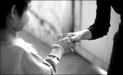 倒退型自闭症怎么形成,倒退型自闭症最晚什么时候出现