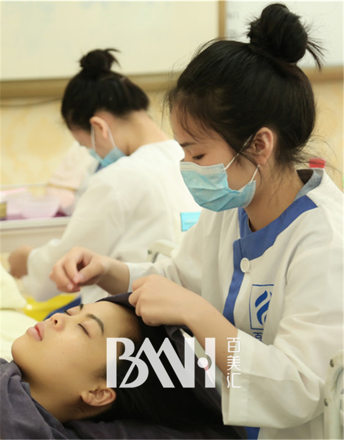 百美汇讲师,百美汇美容美发彩妆学校学员专访