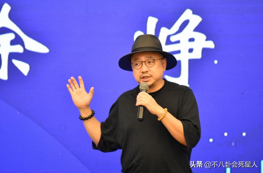 一脸横肉的男人视频素材,一脸横肉的帅哥