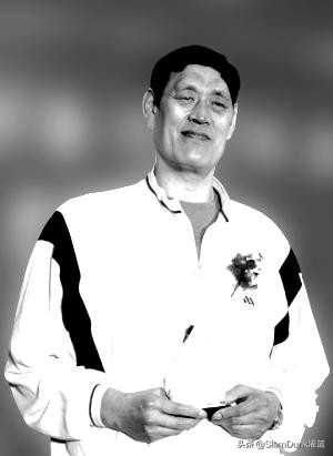 穆铁柱集锦,穆铁柱生平经历