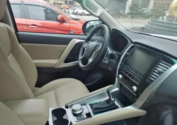 三菱帕杰罗速跑版2025,三菱帕杰罗速跑2.4