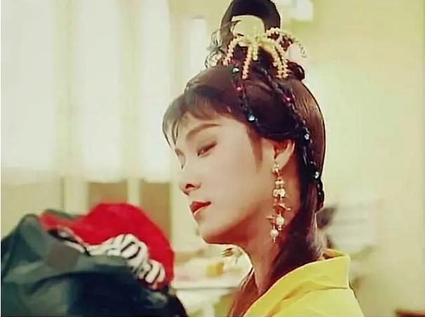 张卫健最酷换装,张卫健女装惊艳全场视频