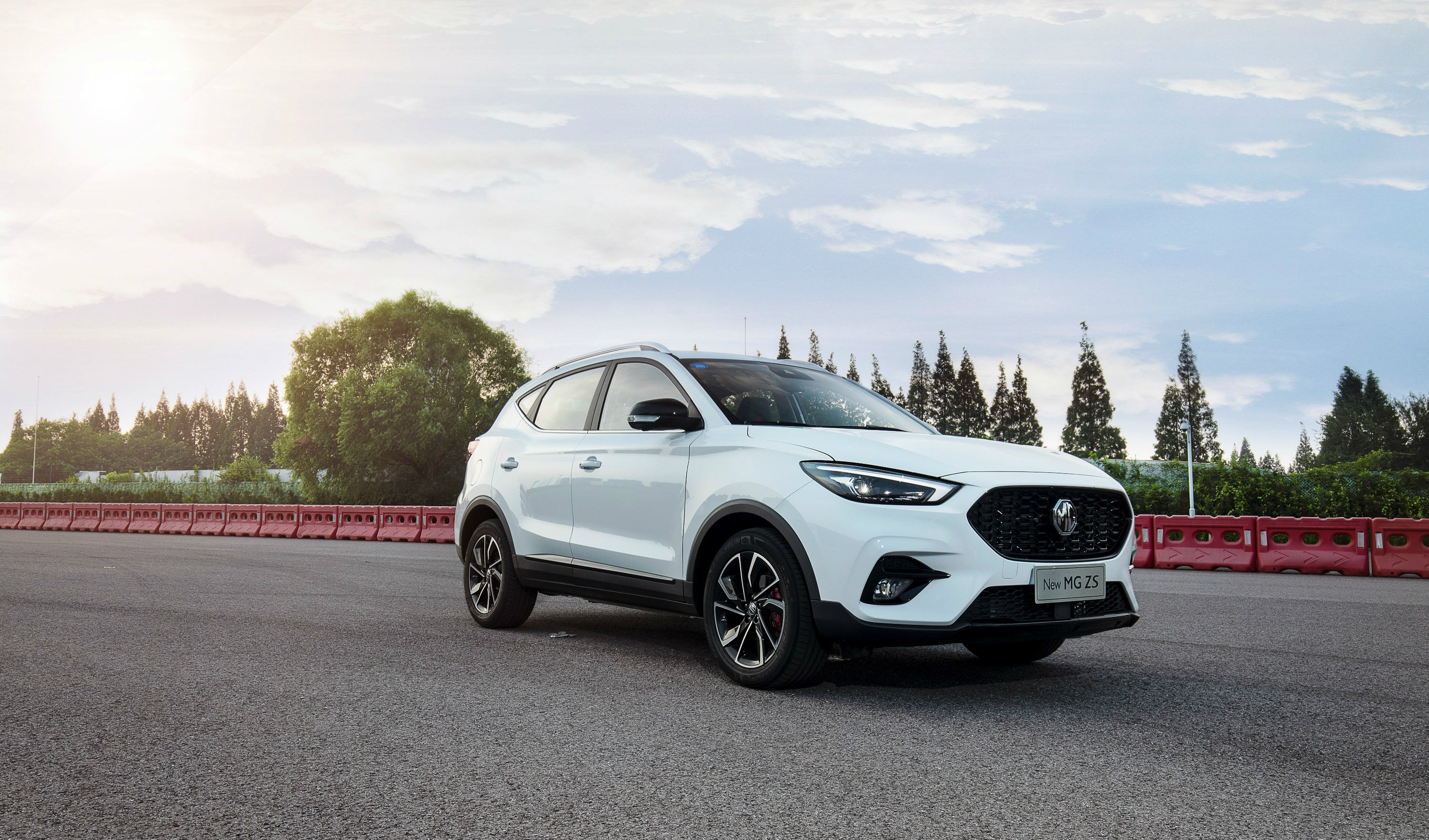 谁说车市不景气？这台新车的发布会竟然还卖门票