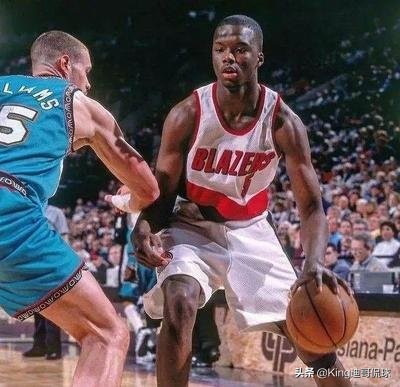 奥尼尔年轻时有多强大,篮球名人堂16年奥尼尔