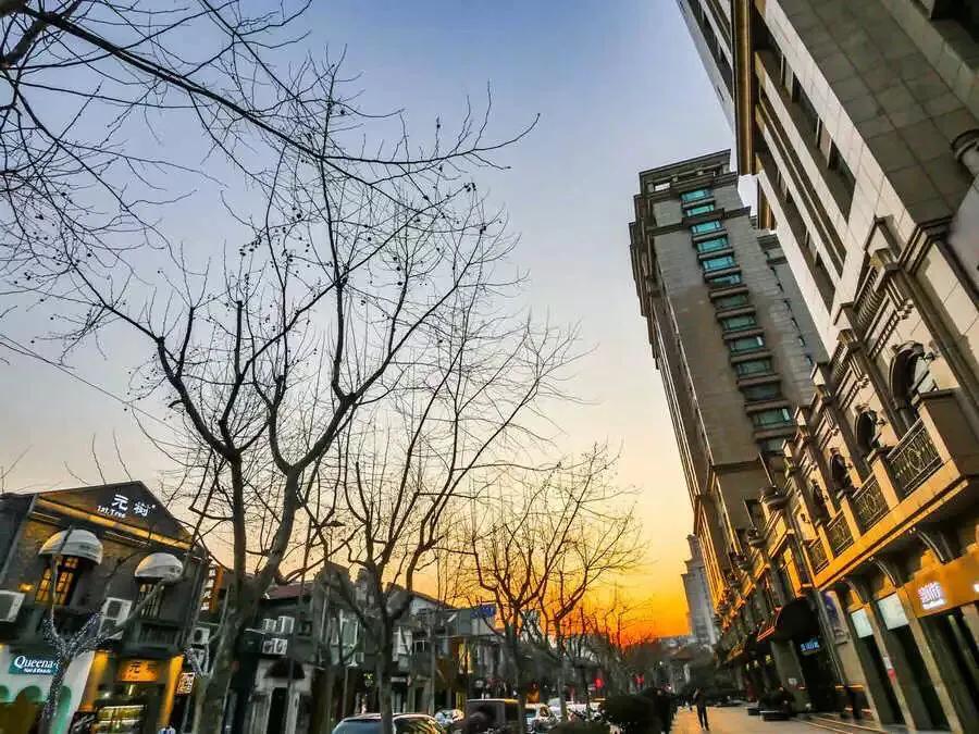 上海地铁沿线景点一日游,上海地铁11号线上海赛车场站