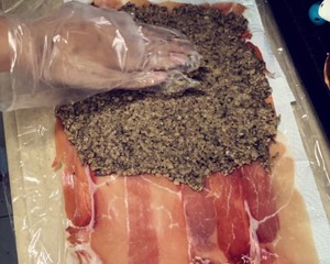 惠灵顿牛排怎么制作才能快速完成,普通牛排做惠灵顿牛排家常做法