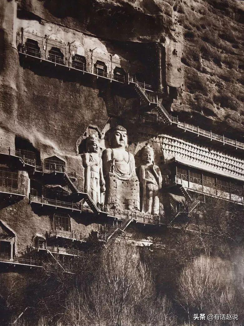 手慢无。铂金、银盐,9画廊50位摄影家练摊,中意的照片赶紧下手