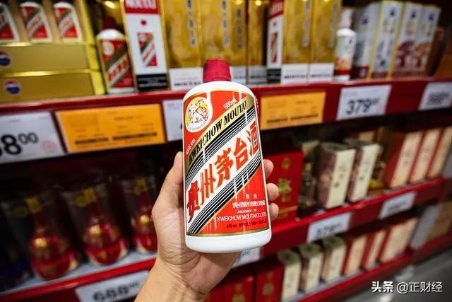 茅台为什么最近降价好快,2014年的茅台为什么跌这么多