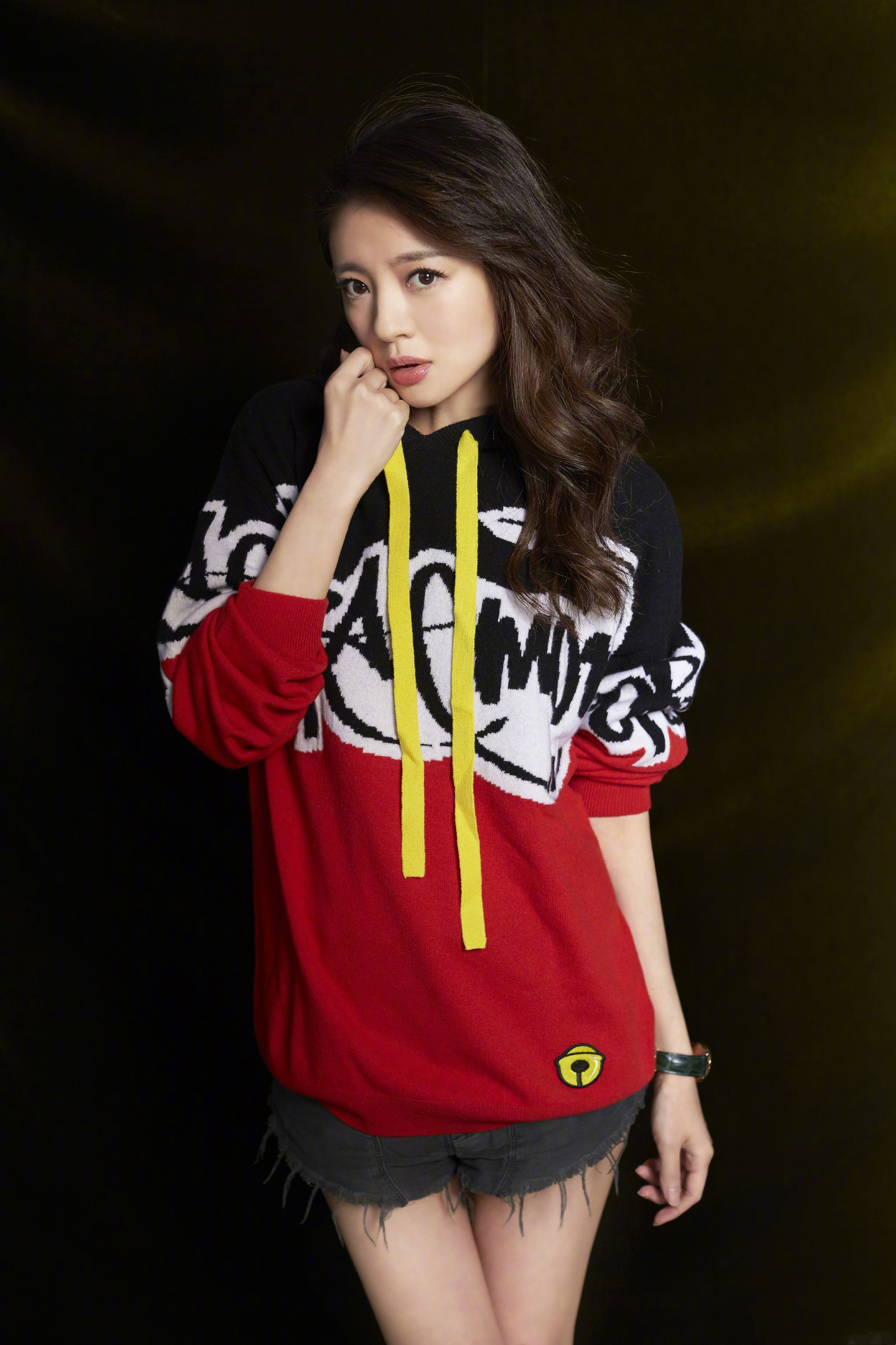 大脸变小脸的方法按摩,大脸显小的发型