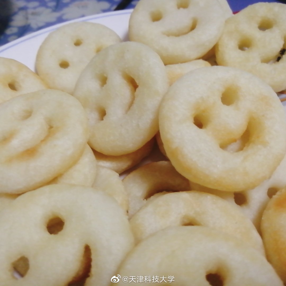 天津最馫大学食堂：晚上吃啥？给你安排的明明白白