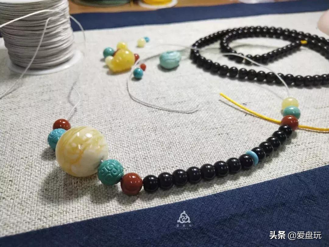 男士锁骨链搭配图片,锁骨链搭配什么衣服