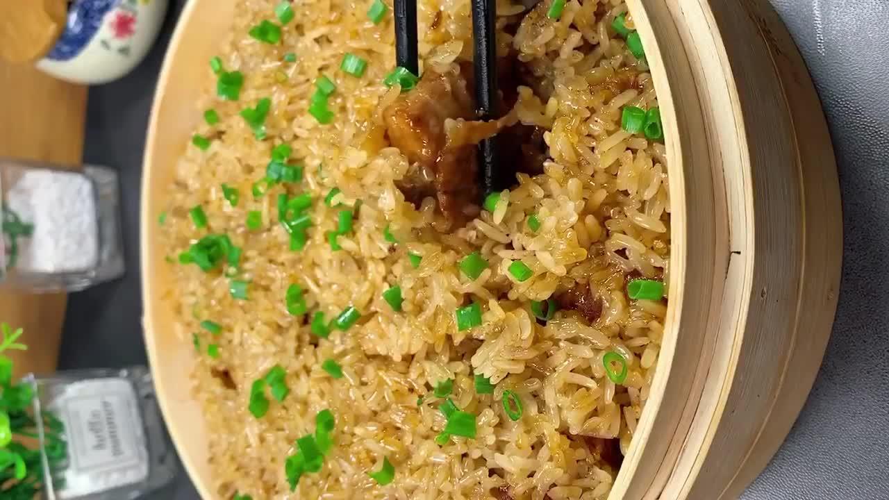 糯米排骨怎么蒸得好吃又嫩,排骨的家常做法糯米蒸排骨
