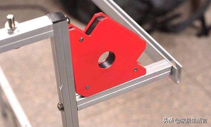 膨胀螺丝已不吃香了，东莞新出新型五金工具，干活轻松又高效