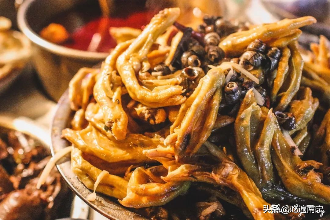 啃了1000斤鸡爪,啃了十几个鸡爪