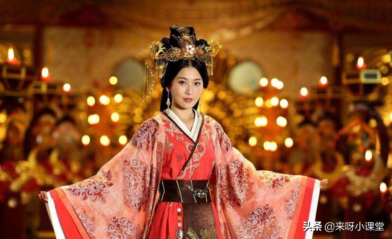 挤破头抢名额，后宫编制这个铁饭碗，妃子的收入到底有多高