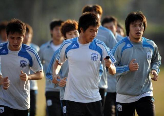 足球史上最搞笑的十大失误,中国足球最奇葩的一场比赛完整