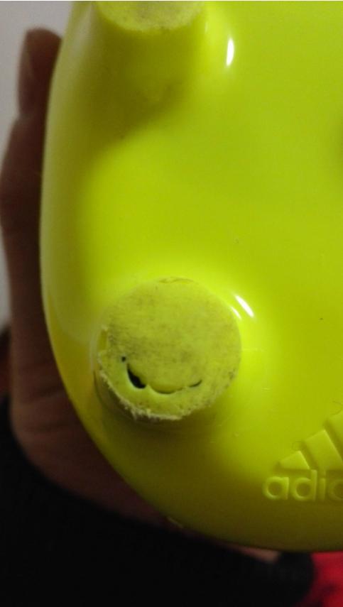 足球鞋钉磨短多少合适,足球鞋短钉和碎钉优点缺点