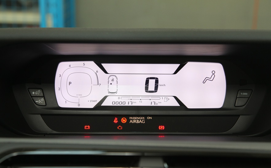 米花汽车,17款雪铁龙毕加索c4p试驾