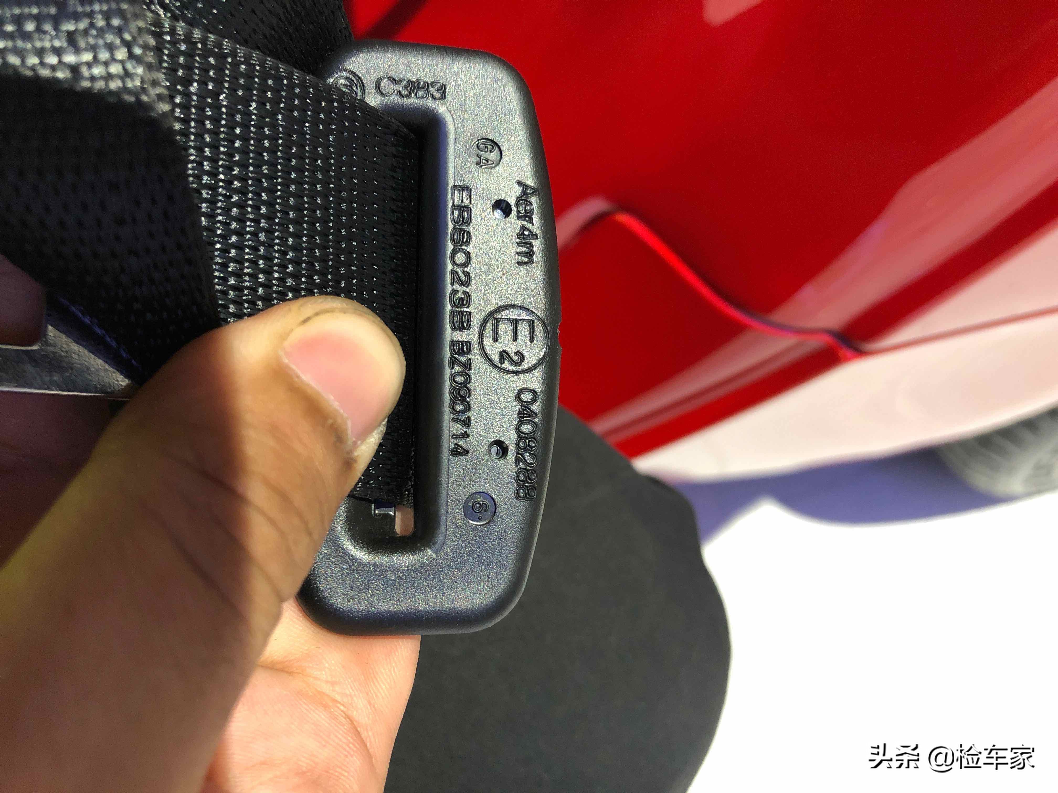 法拉利加州一年贬值多少,法拉利贬值300多万