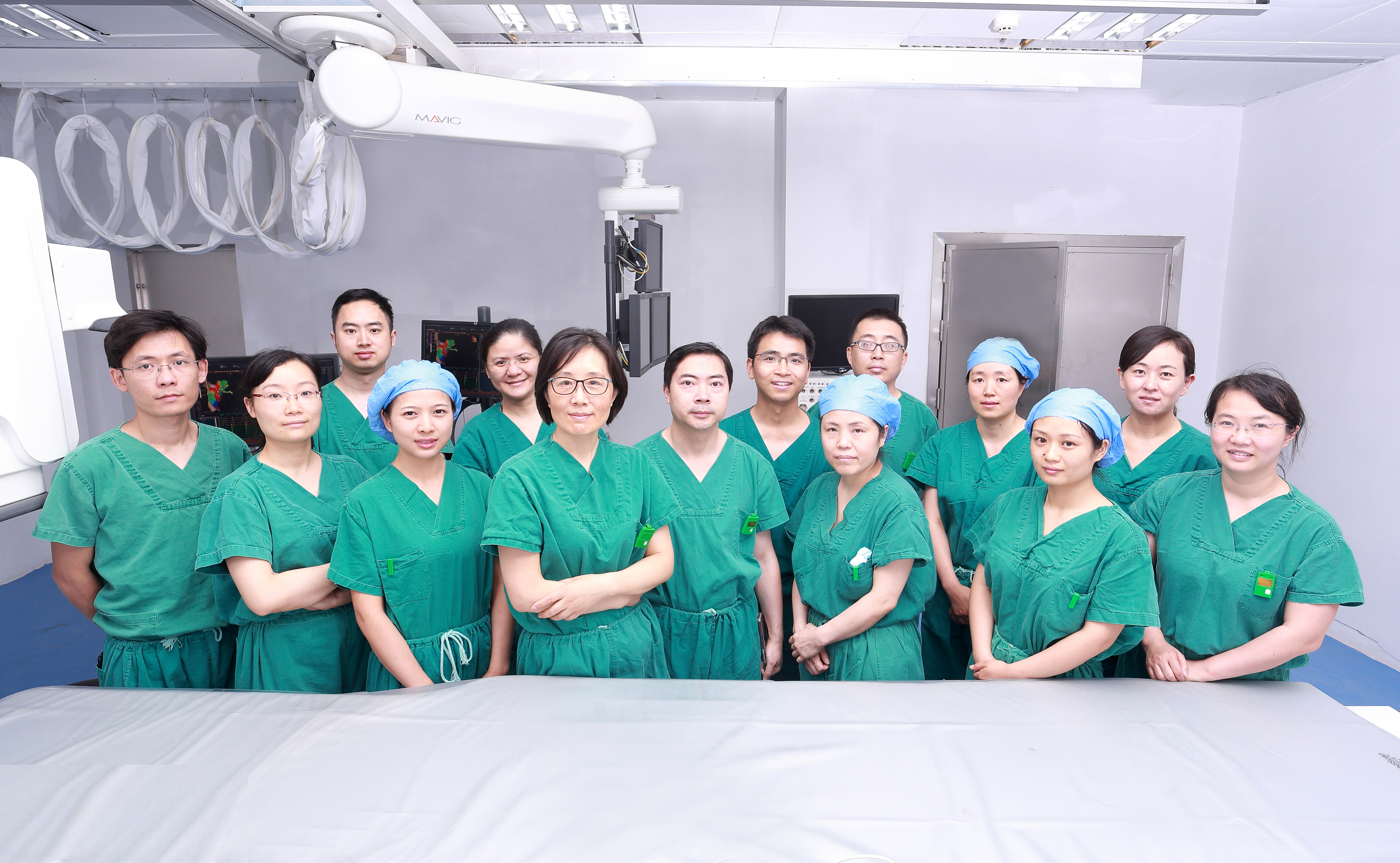 八大特色诊疗展台让高质量诊疗“触手可及”成都市第三人民医院亮相大健康博览会