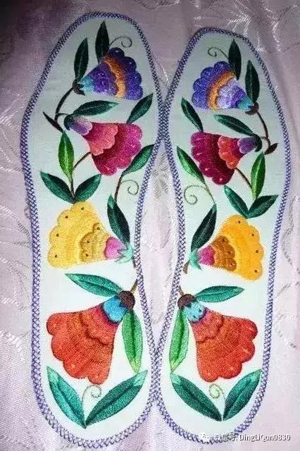 鞋垫上的刺绣艺术欣赏,鞋垫刺绣怎么刺绣熊猫嘴巴