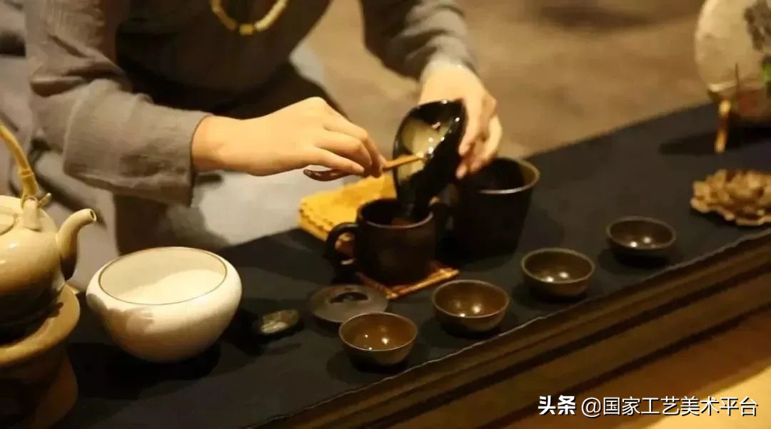 茶艺师女生就业前景,女生做茶艺师就业前景如何