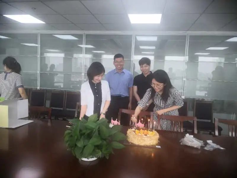 《身边榜样》,身边平凡榜样