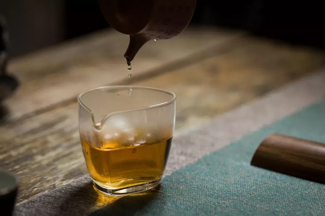 茶里的回甘生津是怎么回事,有回甘特别甜的茶