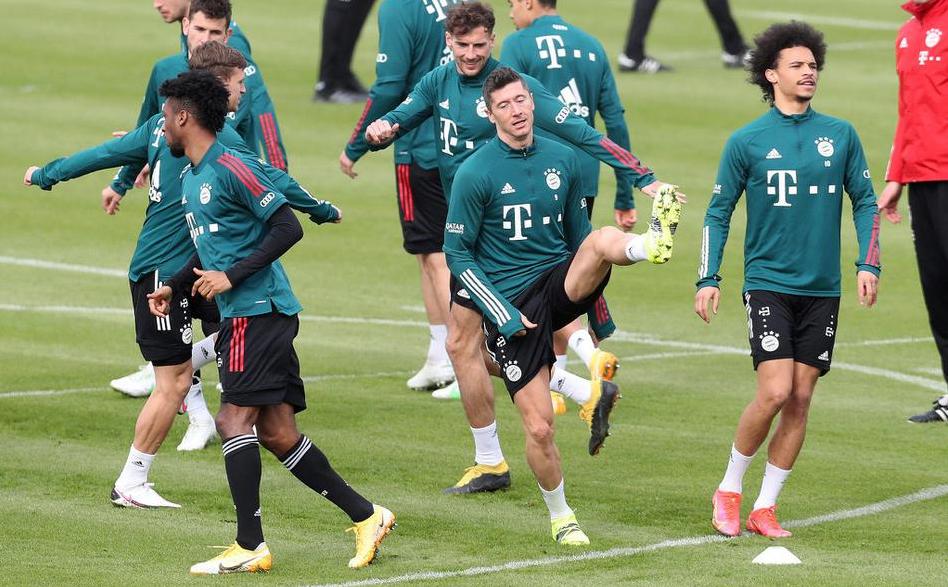 莱万多夫斯基梅西c罗姆巴佩,莱万多夫斯基c罗