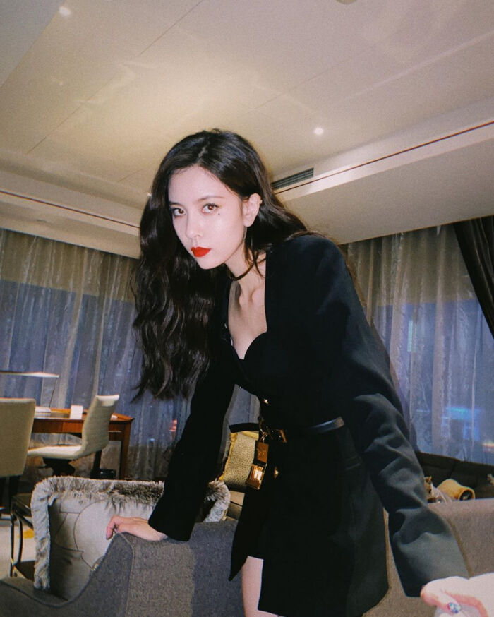 关晓彤吴宣仪赵露思,赵露思关晓彤吴宣仪