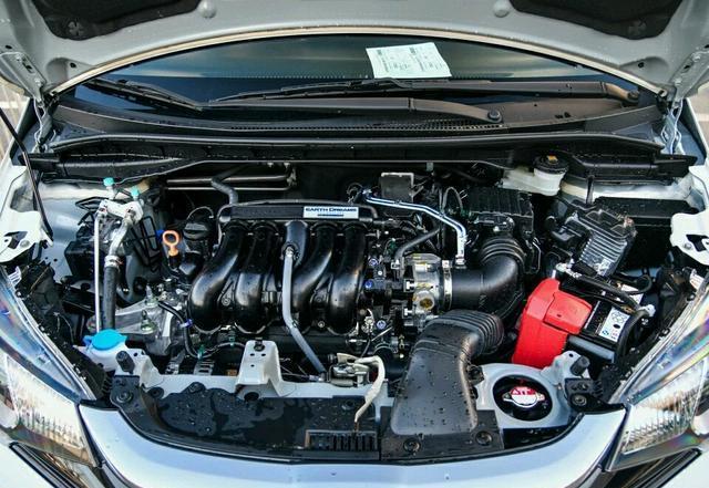 飞度200块钱油跑400公里油耗高吗,2代飞度1.3和1.5油耗哪个高