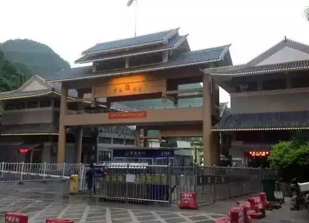 玉石文玩市场,中国玉石原石市场
