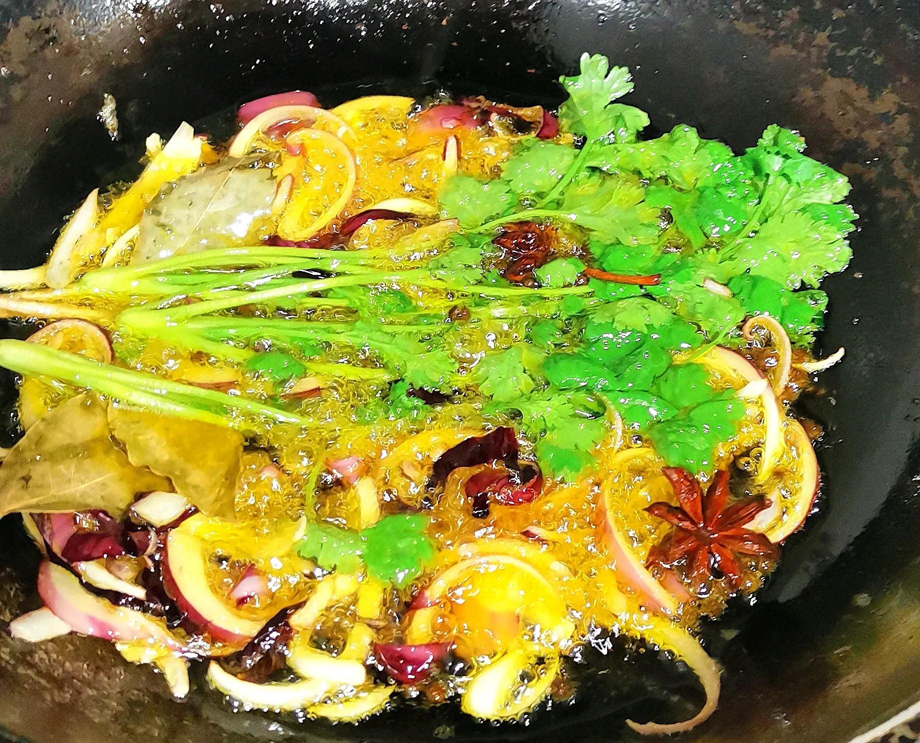 辣椒酱最正宗的做法家庭版,辣椒酱的家常做法拌饭