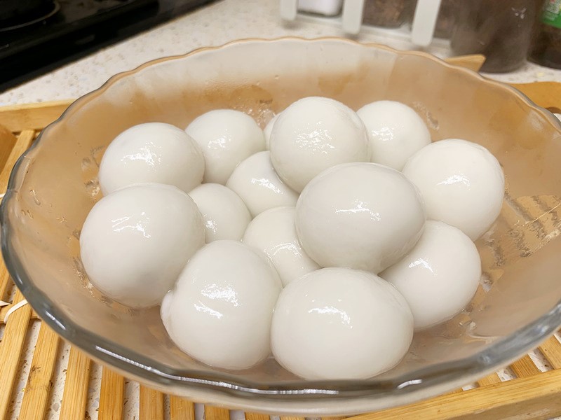 煮汤圆千万别水开下水,煮汤圆不小心冷水下锅了怎么办