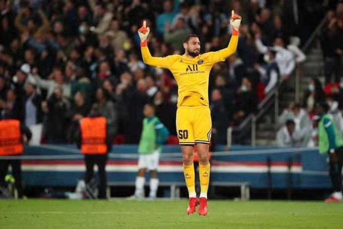 梅西欧冠两传两射,欧冠梅西对巴黎的远射破门