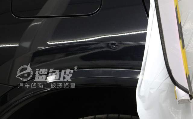 汽车后叶子板凹陷修复成都哪里有,雷克萨斯ls500h后叶子板凹陷修复