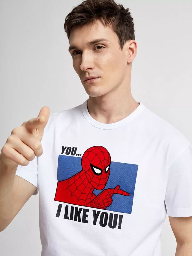 史上最有劲快闪店空降环球港！与漫威英雄合影、机械臂调酒，超酷