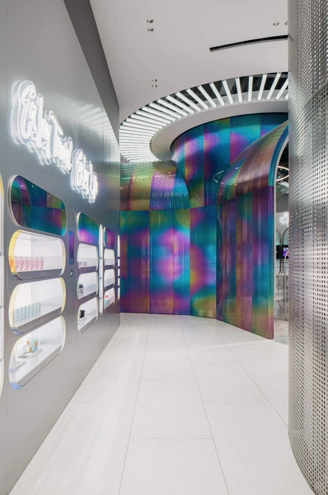 Storeage为B+Tube油罐打造智能新零售美妆集合店