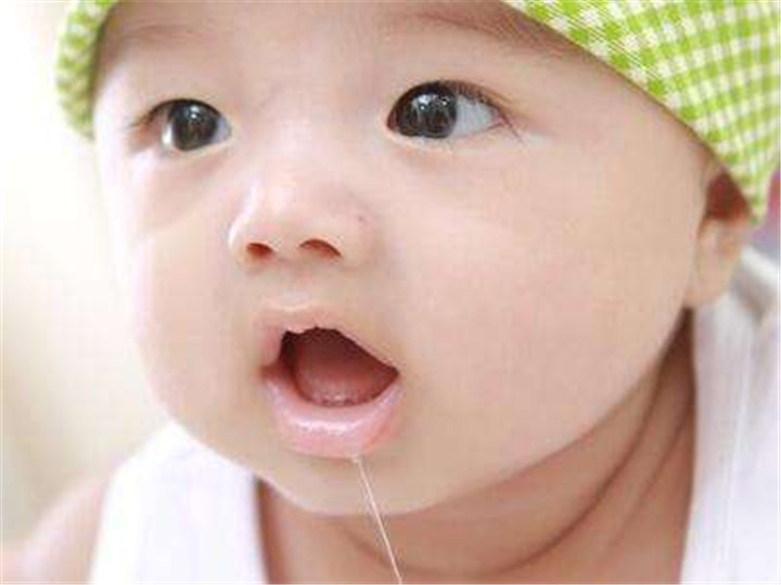 婴儿流口水皮肤发红怎么办,宝宝流口水伤了皮肤