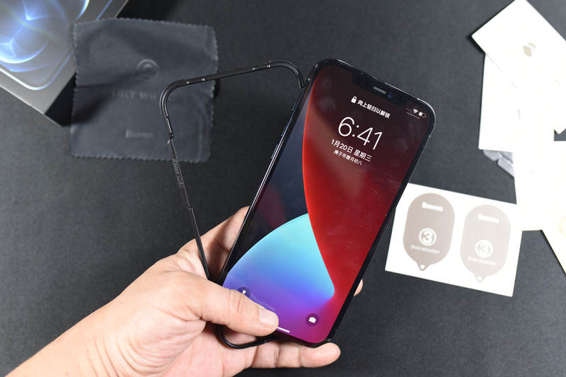 倍思iphone12钢化膜,iphone13promax钢化膜推荐