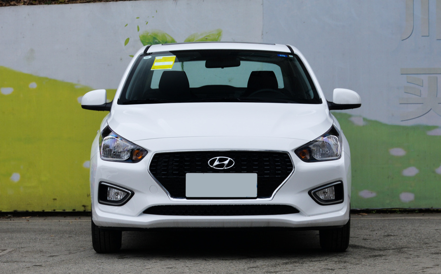 颜值高却不贵的合资家轿，1.4L动力省油、耐开，月薪3000可养