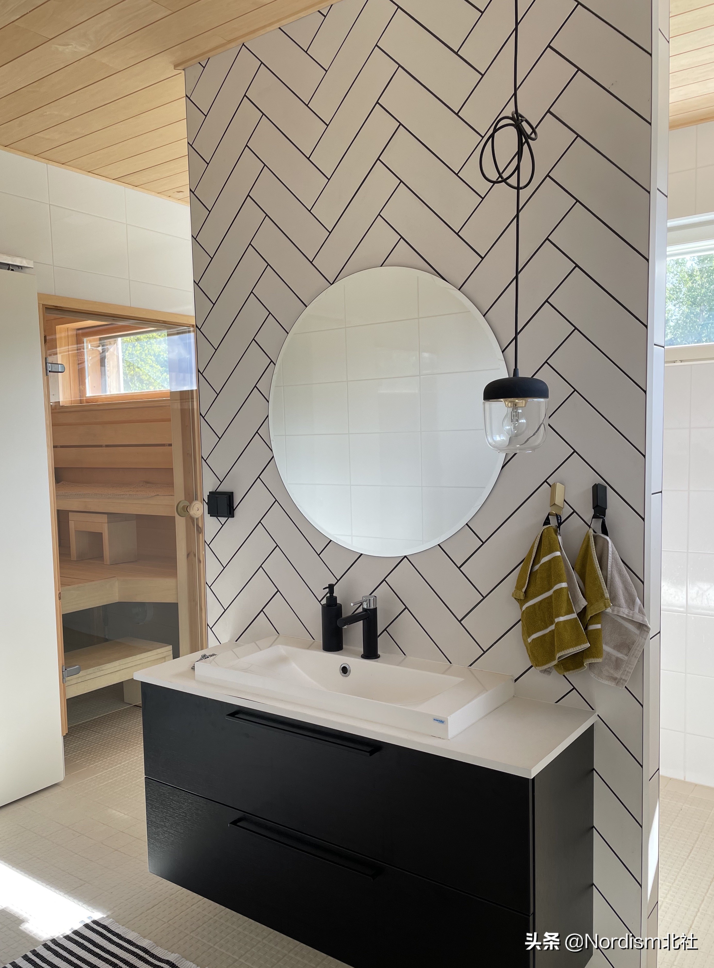 《空间》第50期：建筑+艺术+极简主义，Tiia的北欧自建房