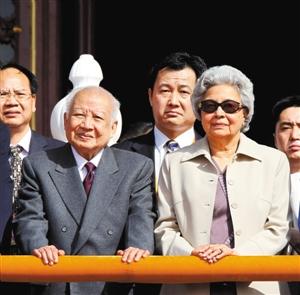 中国神医救了我！3次患癌终被治愈，西哈努克感激地说道