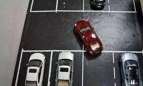 倒车入库技巧两边都有车,倒车入库如果边上有车咋办