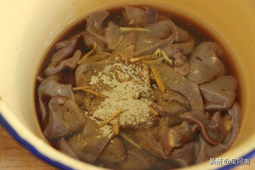 正宗猪肝汤的做法家常,猪肝汤怎么做才滑嫩