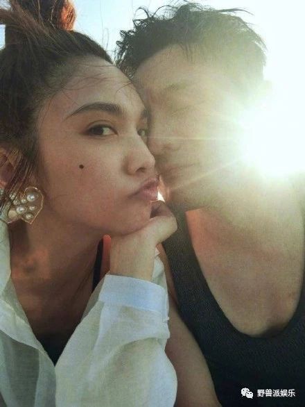 李荣浩何时承认与杨丞琳的恋情,李荣浩杨丞琳微博秀恩爱撒狗粮